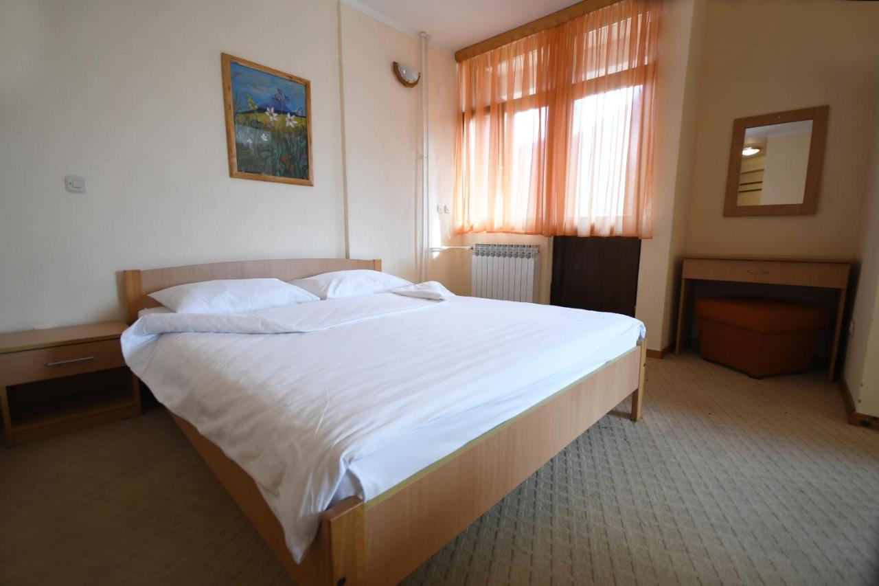 Hotel Mladost Tjentiste Esterno foto