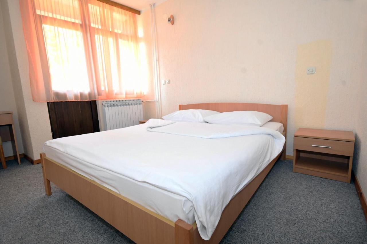 Hotel Mladost Tjentiste Esterno foto