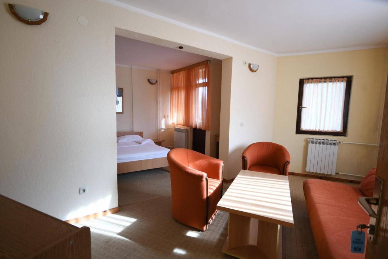 Hotel Mladost Tjentiste Esterno foto
