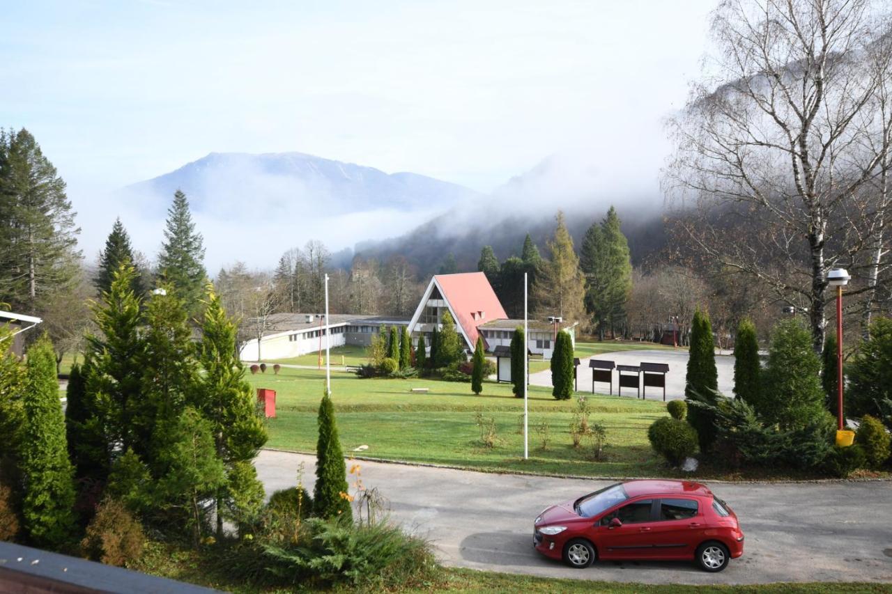 Hotel Mladost Tjentiste Esterno foto
