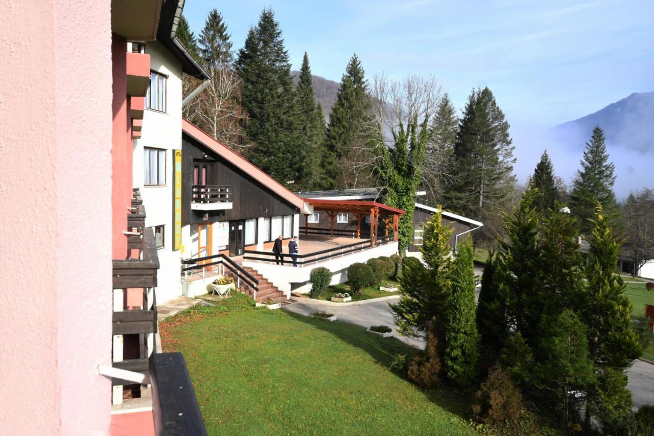 Hotel Mladost Tjentiste Esterno foto