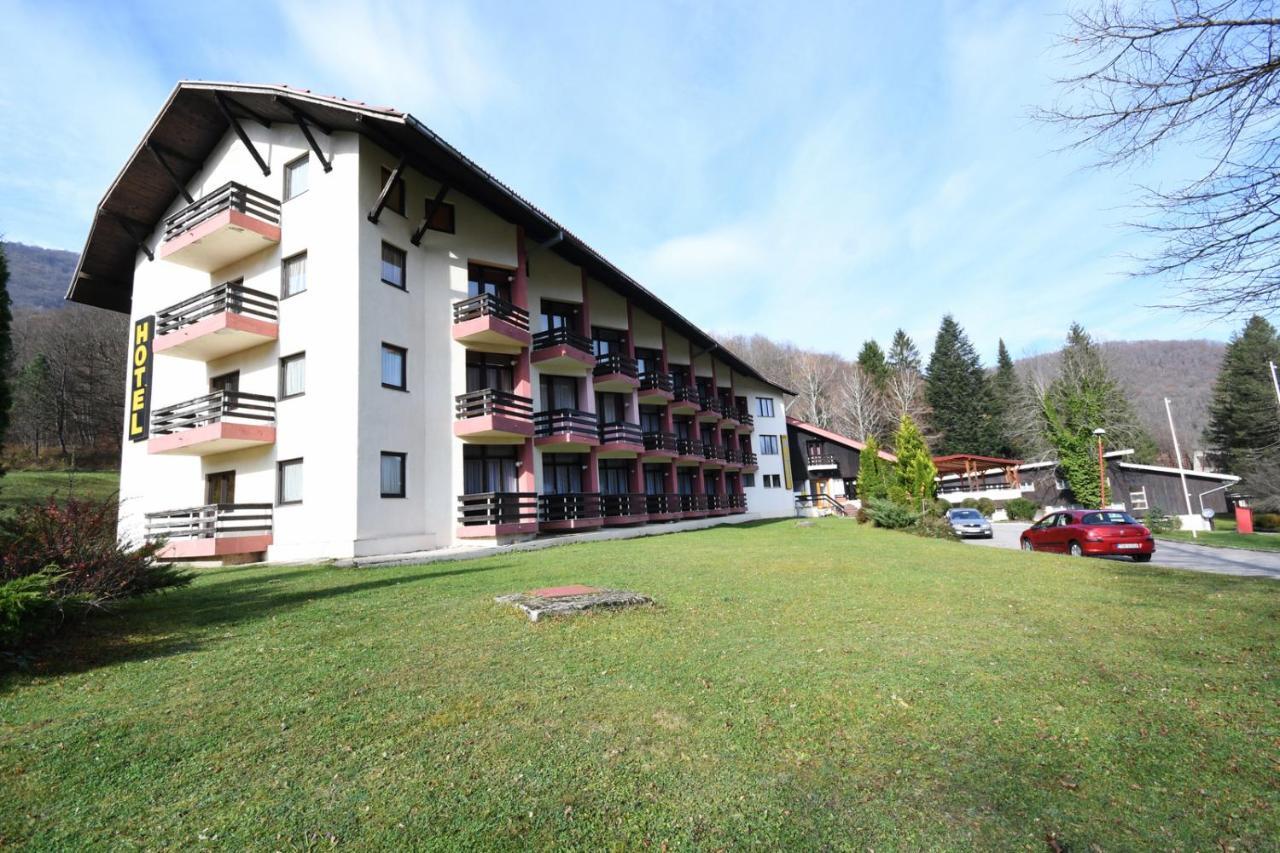Hotel Mladost Tjentiste Esterno foto